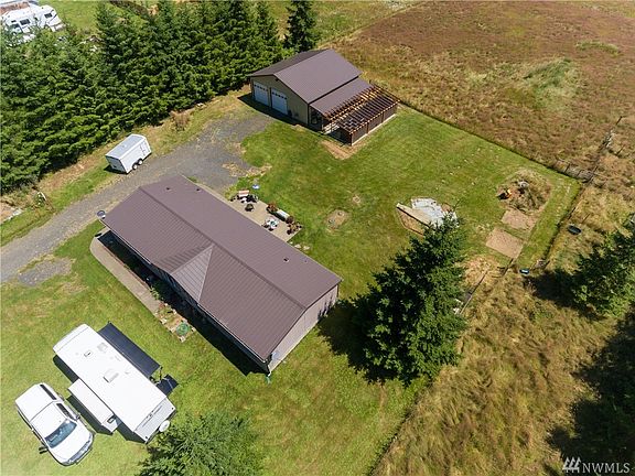 3rd image of 126 Tammie Ln