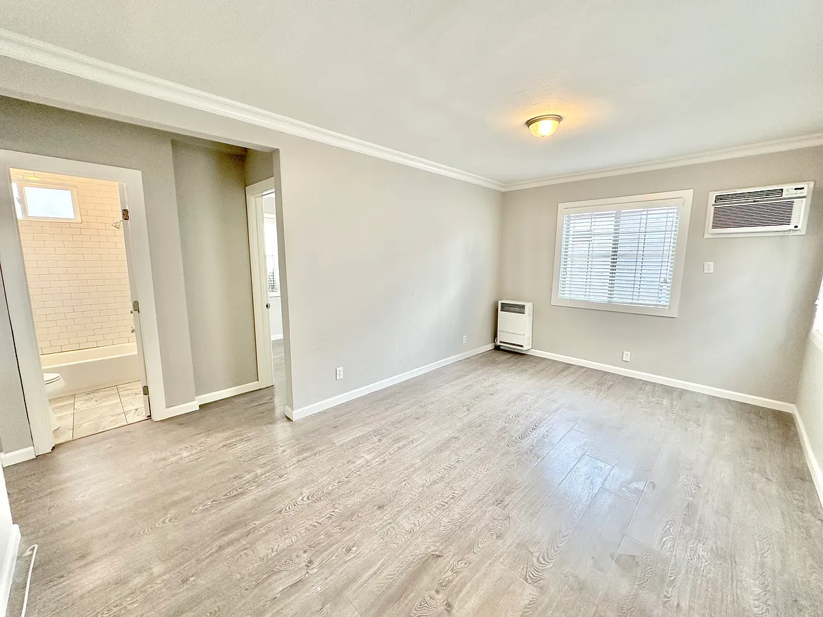Building Photo - 4513 Marmion Way #4517