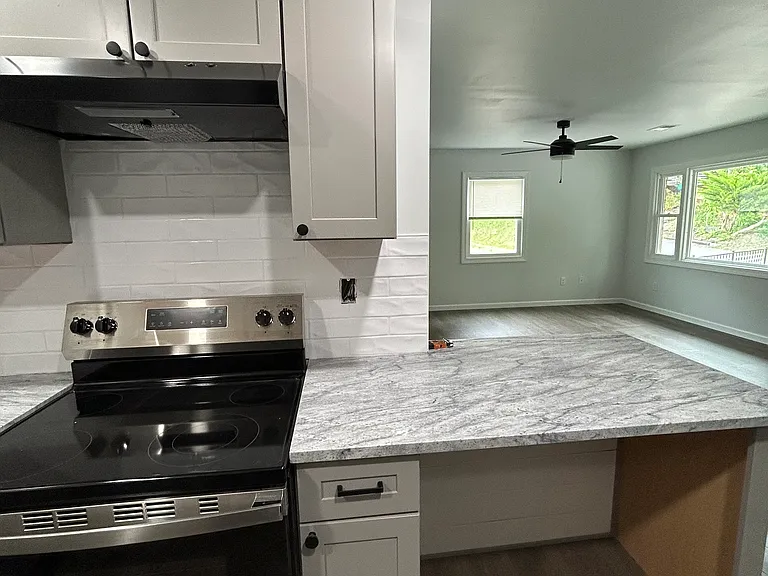 147 N Church St #2 — Photo 12