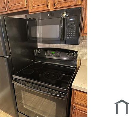 5th image of 10 Forest Home Ct