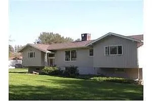3373 Salisbury Rd photo 1