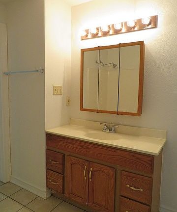 4th image of 115 Claremont Ave APT 1