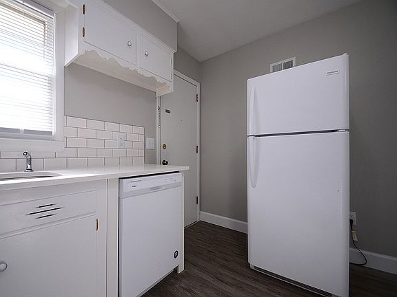 4th image of 4919 Ohio St