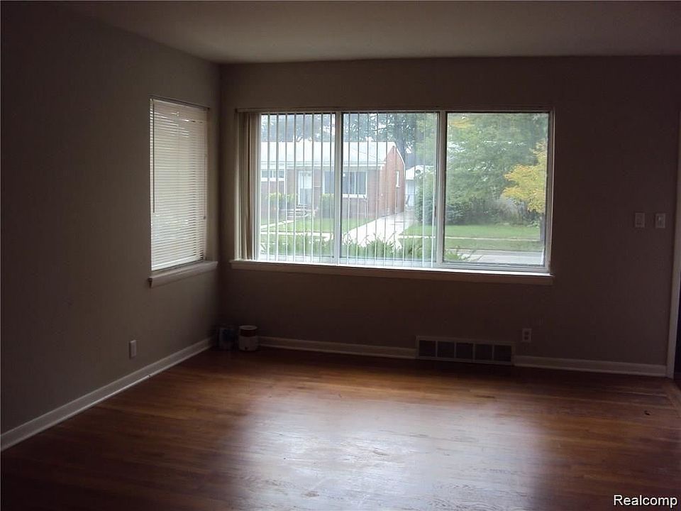 1st image of 28717 Edward Ave
