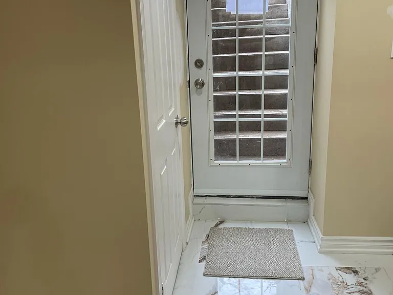193 Britannia Ave E #BASEMENT — Photo 2
