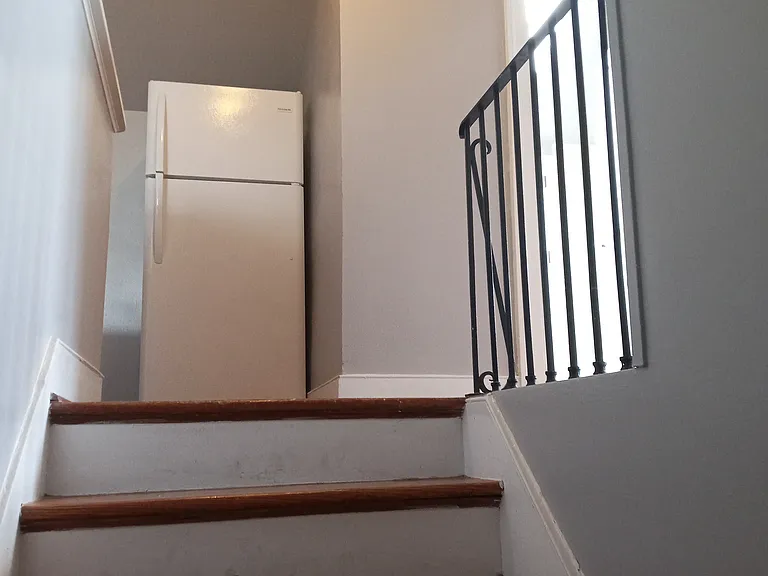 514 Madison St #9 — Photo 3