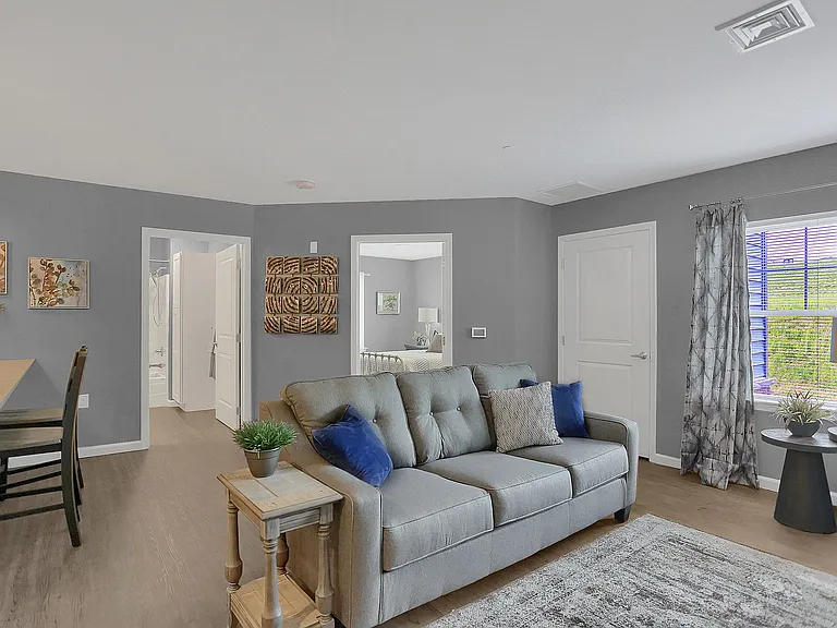 Magnolia- 1 BR 1 BA
