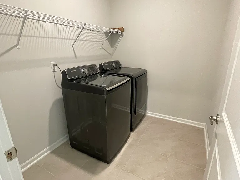 Washroom with high-end WD