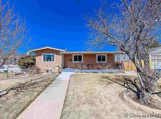 1516 Oxford Dr, Cheyenne, WY 82001