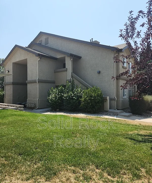 7045 Ash Creek Hts #101