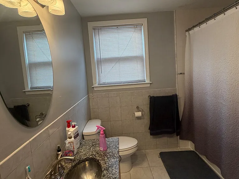 122 Calumet St — Photo 8