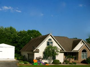 9732 Red Fox Dr, Lawrenceville, IL 62439