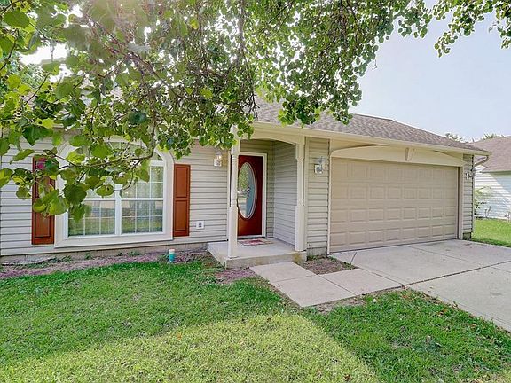 2nd image of 3025 River Shore Pl