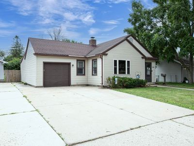 1021 Marquette Ave, Green Bay, WI, 54304