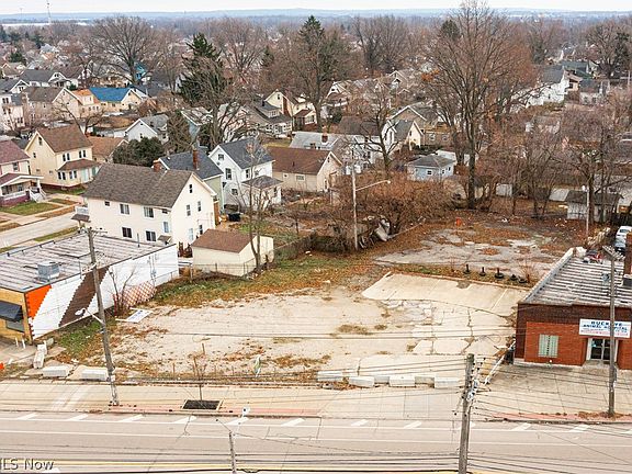 2nd image of 13931 Lorain Ave