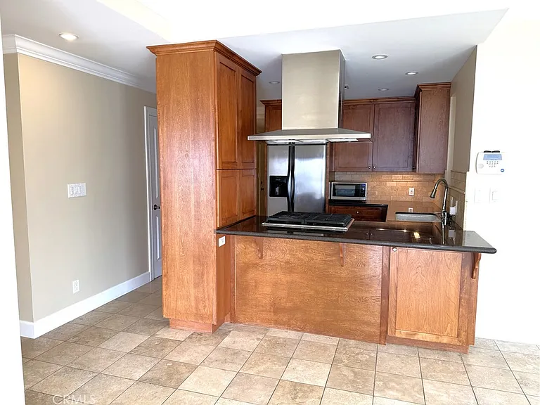 4510A Seashore Dr — Photo 8