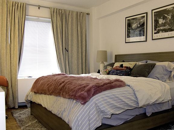4th image of 136 E 55th St APT 8A