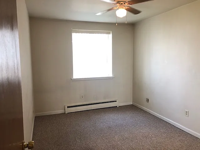 2619 N Oakland Ave — Photo 6