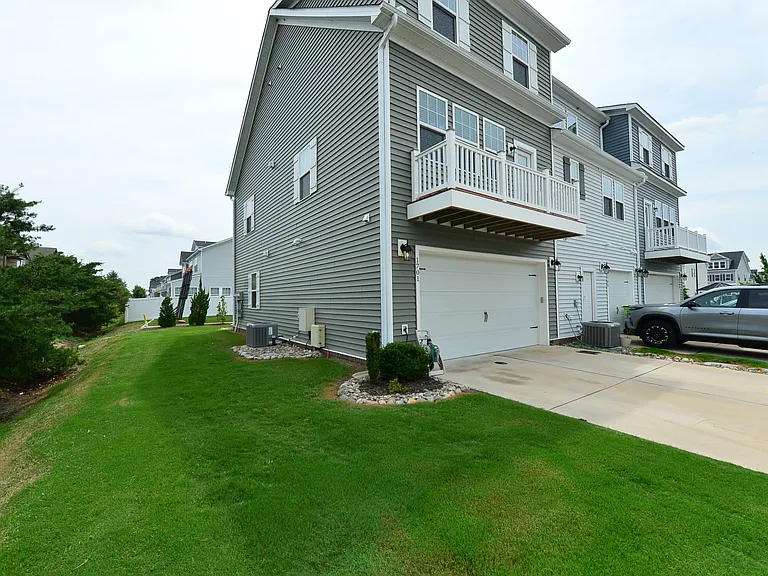 1701 Pasture Pl — Photo 38