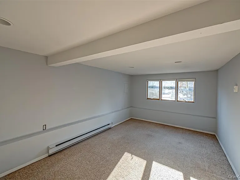 13A Homeland Dr — Photo 18