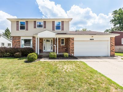 37281 Bristol St, Livonia, MI, 48154