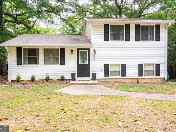 121 Sweetgum Rd, Peachtree City, GA 30269