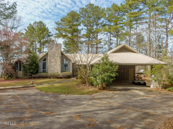 8 Deep Water Point, Lumberton, MS 39455