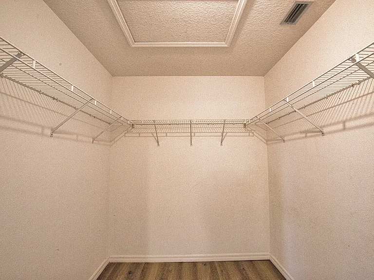 262 Palmetto Dr — Photo 23