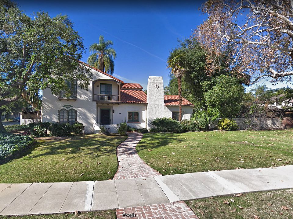 1st image of 303 N Cedar Dr
