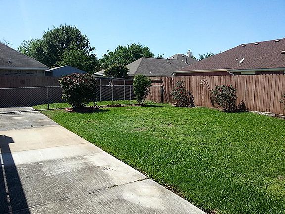 3rd image of 21070 Southern Colony Ct