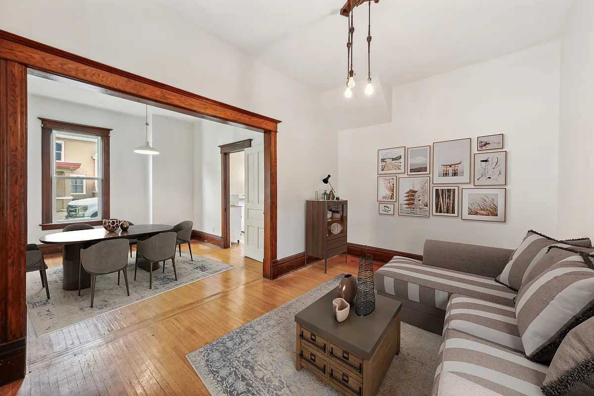 Building Photo - 303 Angel Ave SW #1