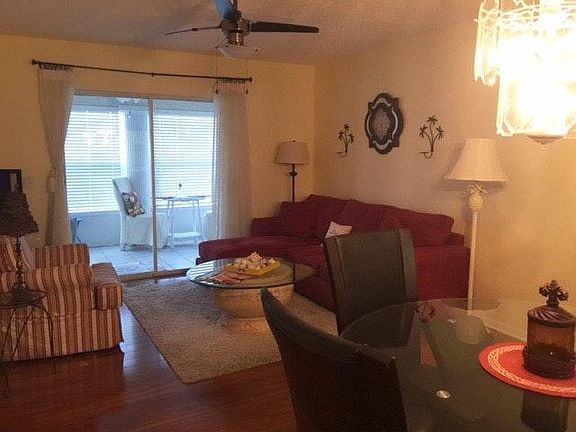 3rd image of 484 Grove Isle Cir