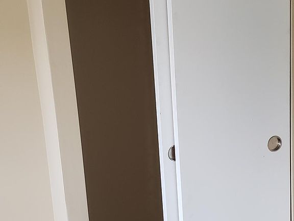 4th image of 620 Church Ln APT 3