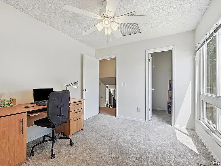 3 bed, 1320 sqft, $2,000 — Photo 4