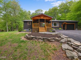 148 Arrowhead Cir, Newfoundland, PA 18445