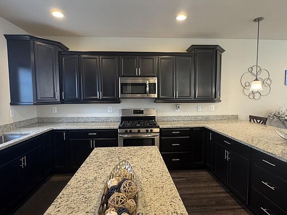 4th image of 15612 Burford Ln