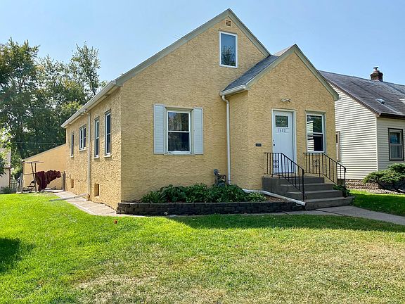 4th image of 1680 Edmund Ave