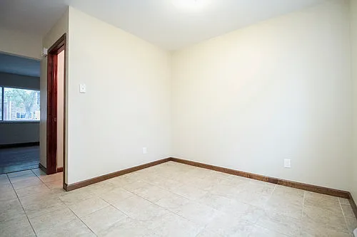 2731 Glendale Ave #J — Photo 10