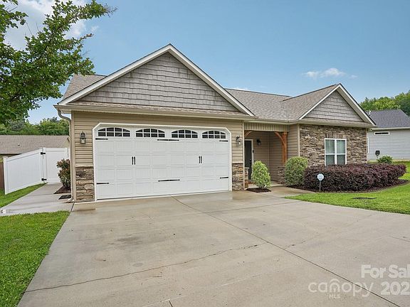 5th image of 2021 Chantilly Ln