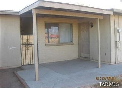 4th image of 2862 W Coy Ln