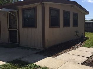 22 N Forrestal Cir, Atlantic Beach, FL 32233