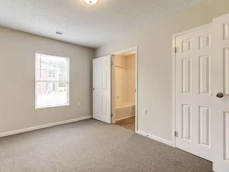74 Fantasy Ln #G — Photo 11