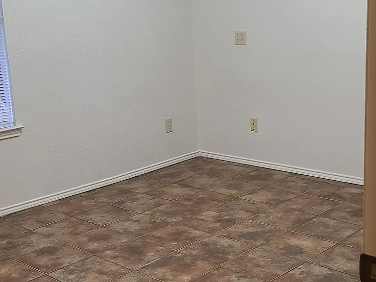 Master bedroom, walk in closet