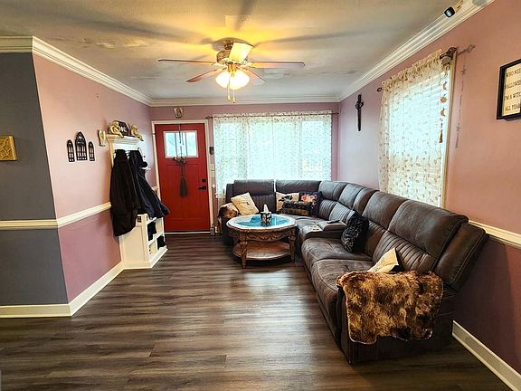 5th image of 229 Maury Ave