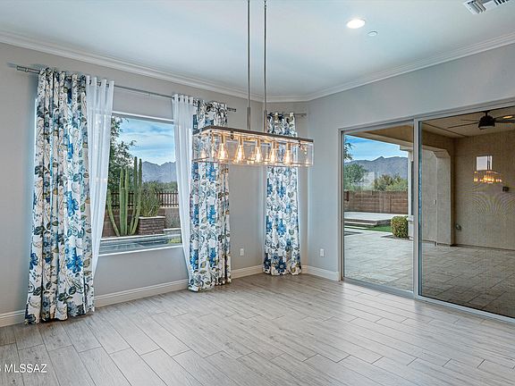 5th image of 2447 N Wychwood Ct