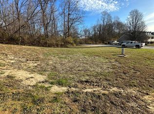 10704 Grape Arbor Dr, Louisville, KY 40272