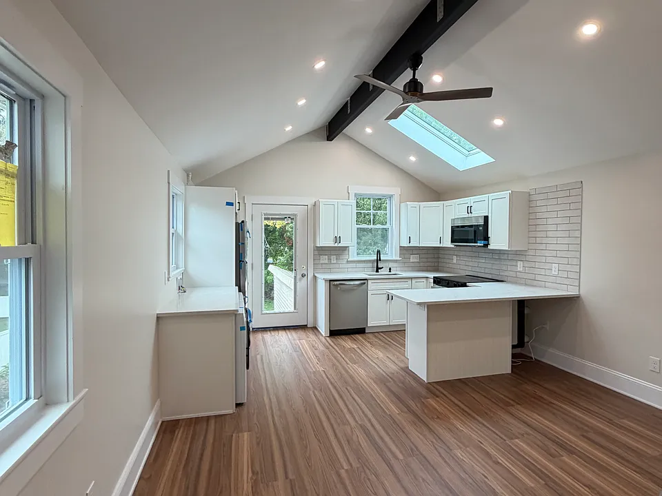 53 High St #2