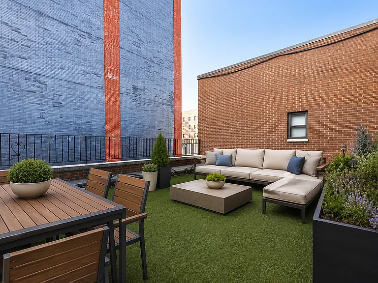 2735 Henry Hudson Pkwy W #Penthouse 2 — Photo 9