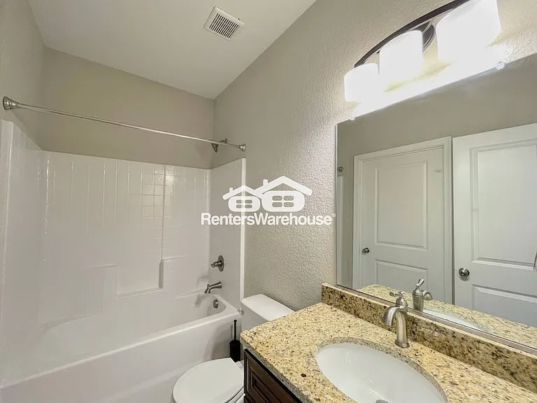 135 Cushing St — Photo 17