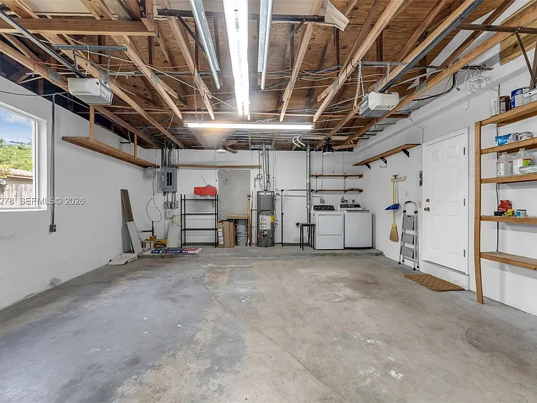 9121 Ridgeland Dr — Photo 30